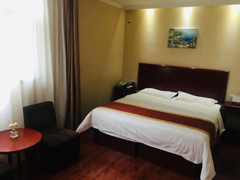 Greentree Inn High Tech Changzhi Road Subway Station Business Hotel Taiyuan  Exteriör bild